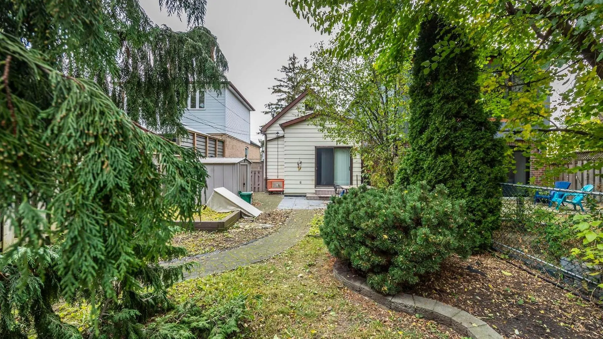 Private House With Parking & Steps To Subway Apartman Toronto