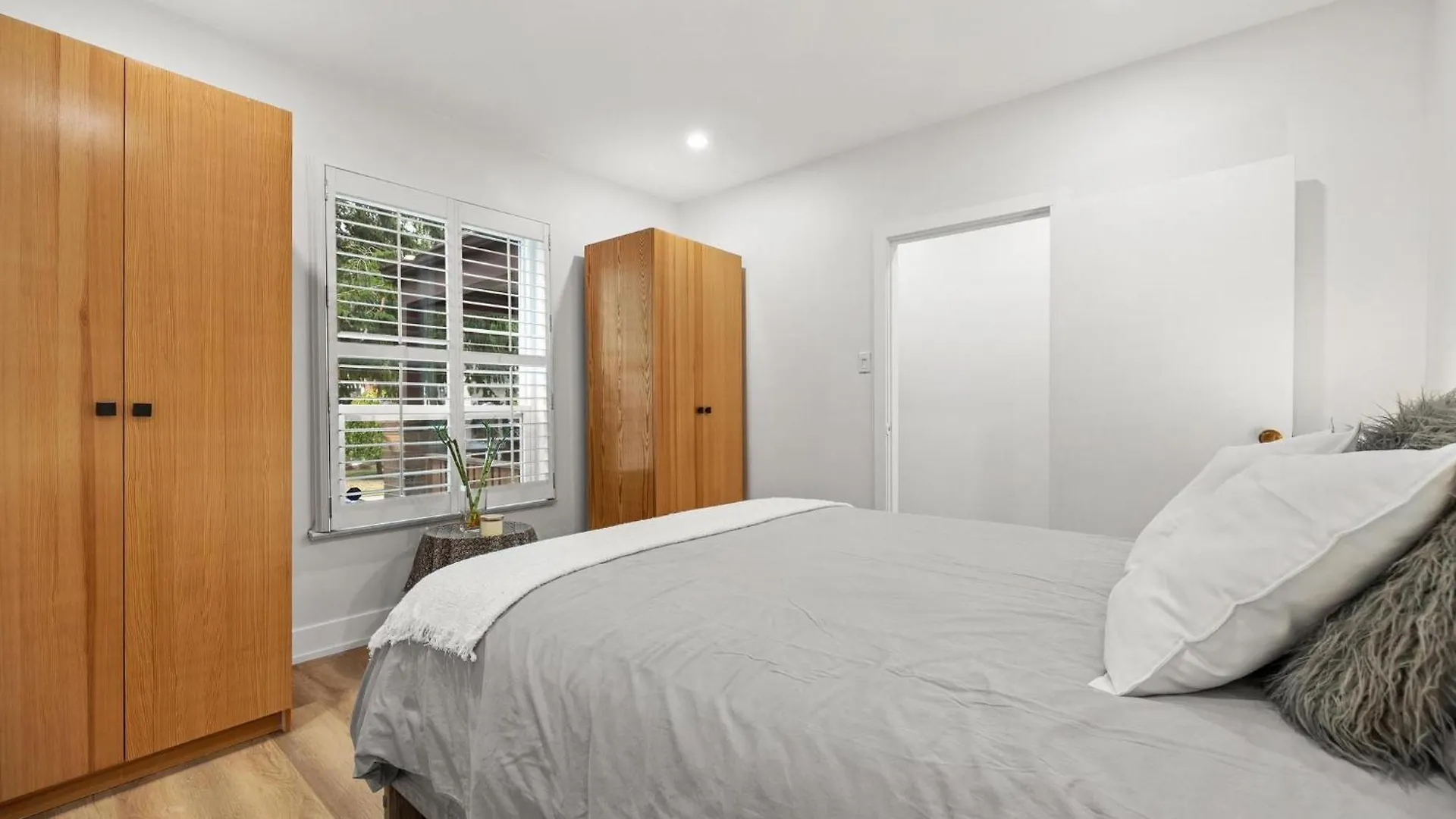 Private House With Parking & Steps To Subway Apartman Toronto Kanada