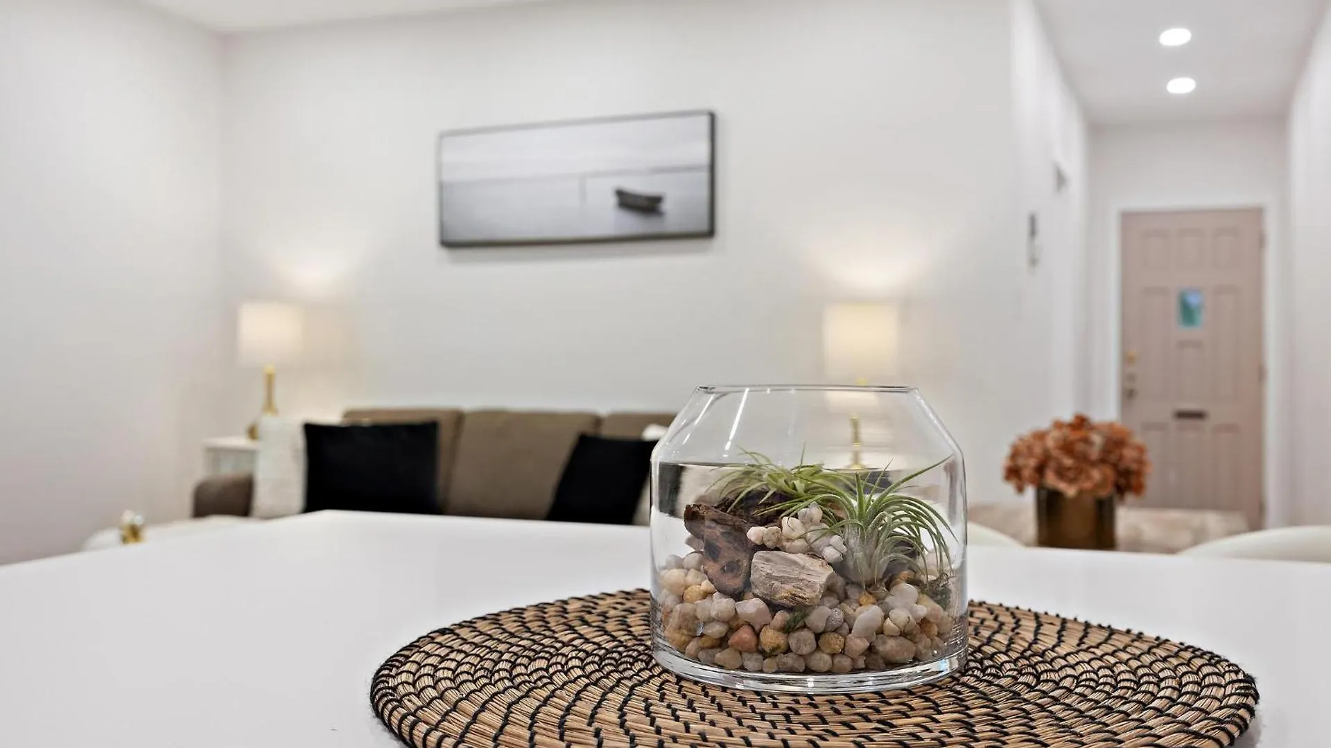 Private House With Parking & Steps To Subway Apartman Toronto 0*,  Kanada